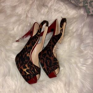 Guess Leopard Heels (8.5)